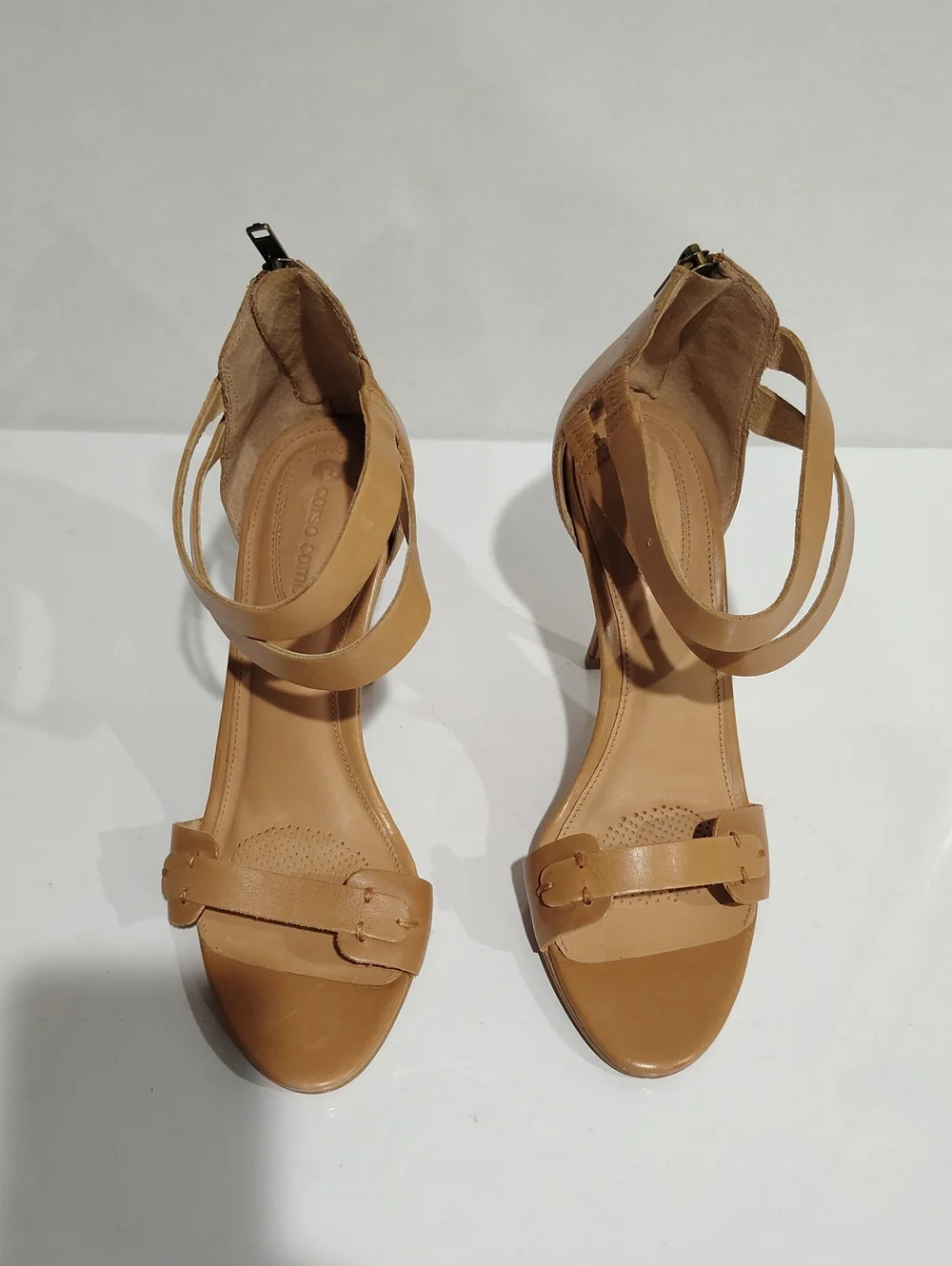 Corso Como Women's Beige Leather Strappy Heel Sandal Size 10